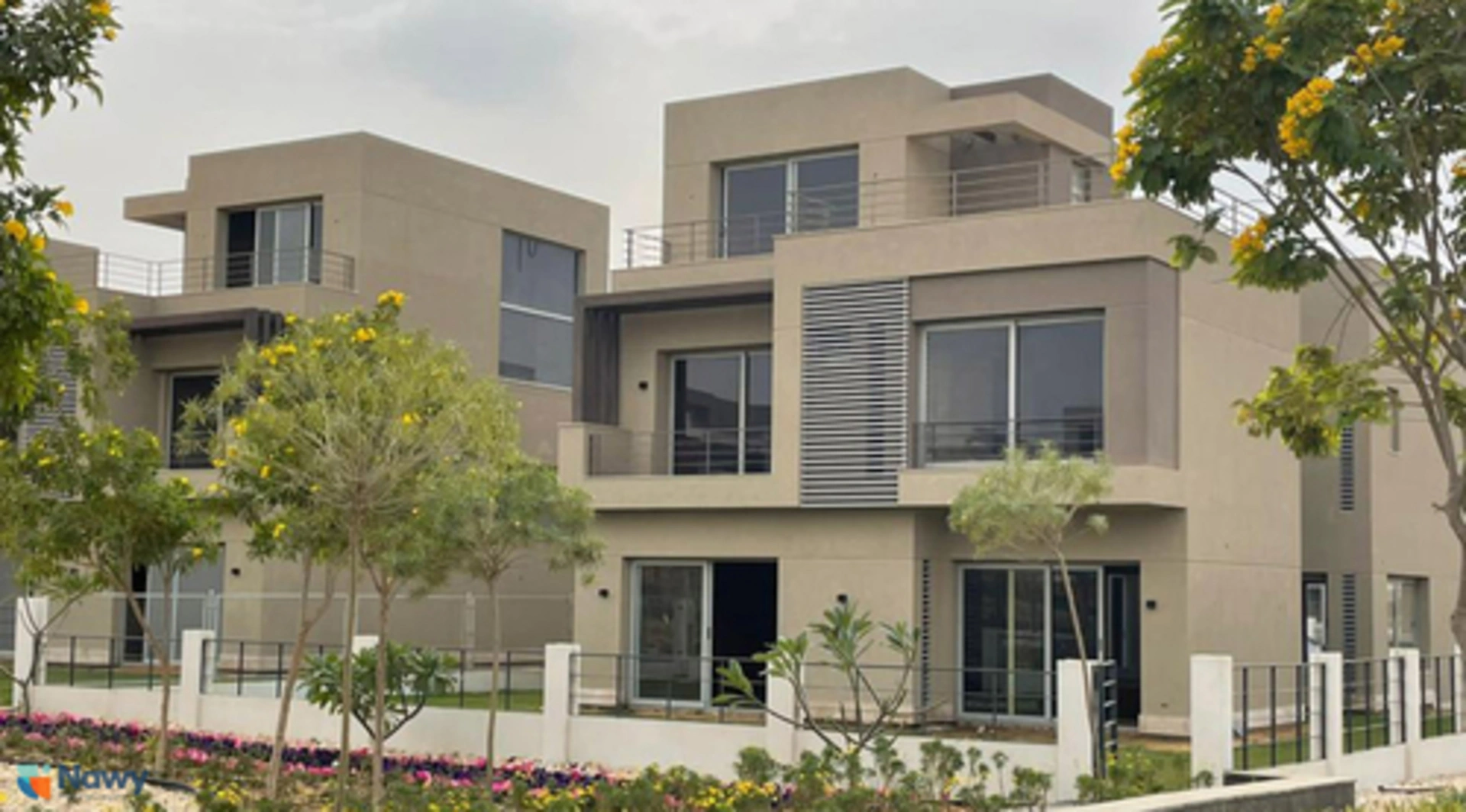 Golf Views Compound