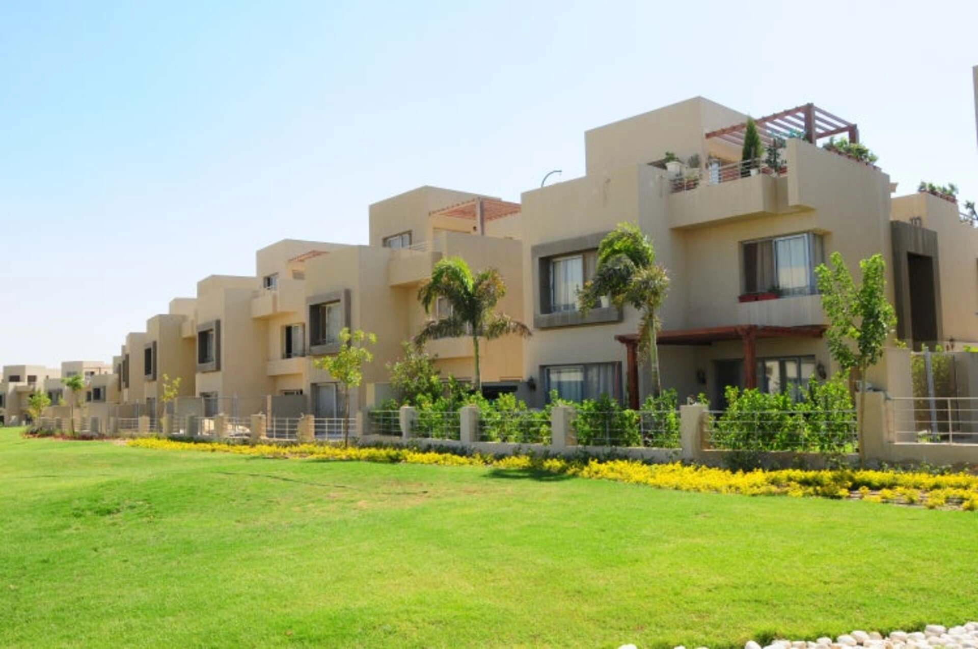 Golf Views Compound